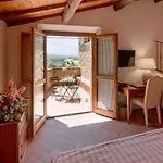 Borgo Sant'ambrogio - Agroturismo *